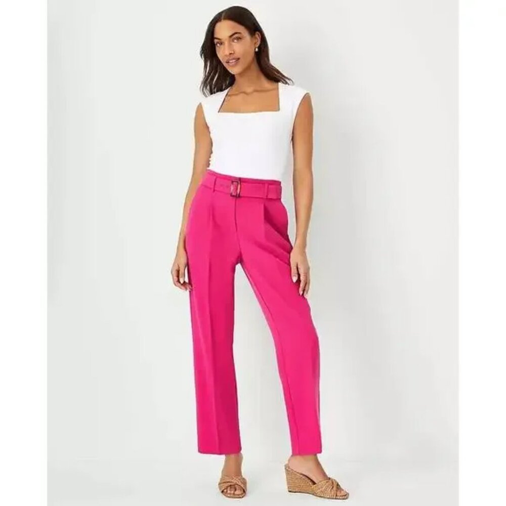 EUC Ann Taylor Belted Taper Pant
